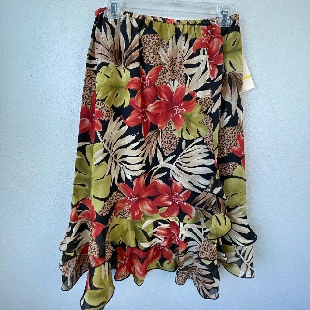 NWT Multiples Women’s Skirt Size PM